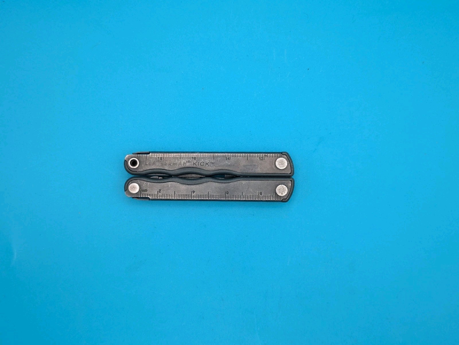 Leatherman Kick Multi-Tool, Knife, Pliers, Retired! BLACK! *ART PARKER*