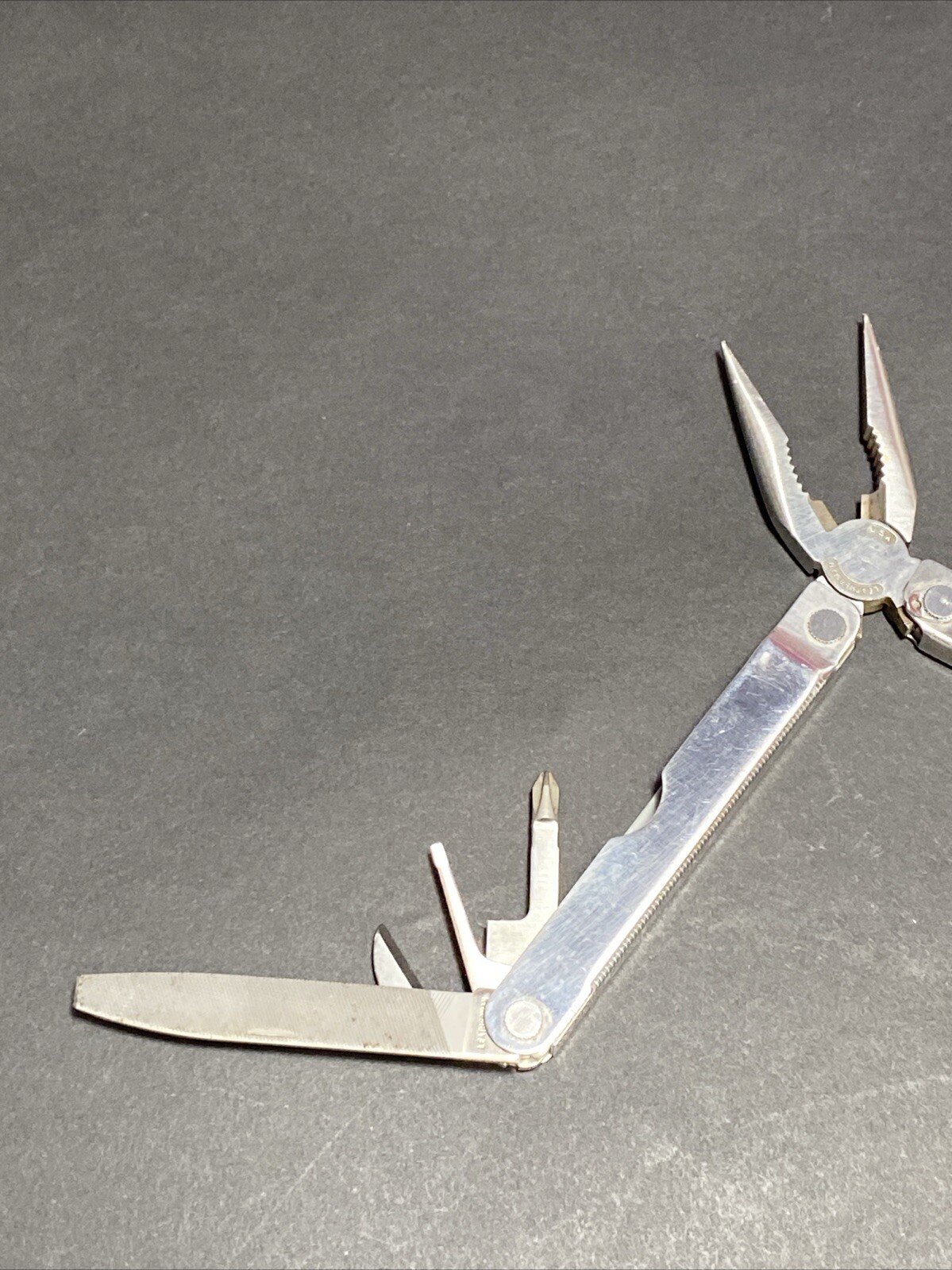 Vintage 1990’s Genuine Leatherman Survival Mini Tool with Sheath Portland USA J3