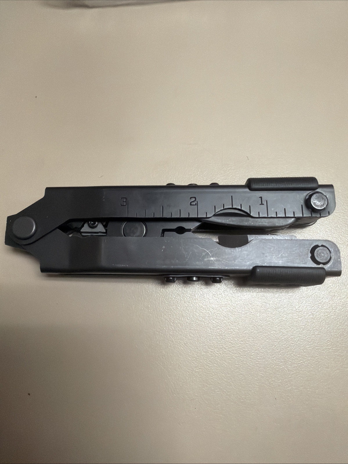 Gerber Multi-Plier 600 Bluntnose Black Stainless Steel Pliers Screwdriver Knife
