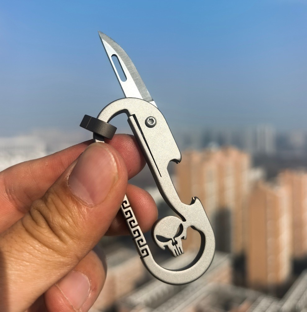 Titanium alloy buckle EDC tool Self defense safety Tools