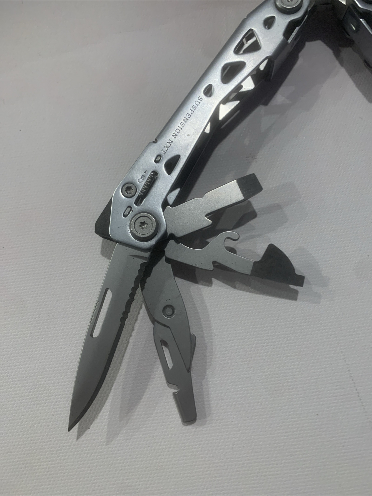 Gerber Suspension NXT 15-in-1 Multi-Tool with Pocket Clip in Excellent Condition