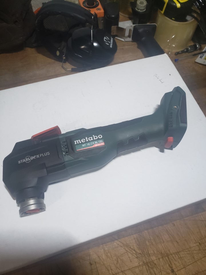 Genuine Metabo 18V MT 18 LTX Bl QSL Multi Tool (New open box) Bare tool