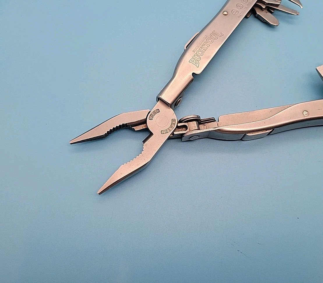 Buck Knives BUCKTOOL 360 Buck Knives – Pliers – Retired – Silver – USA