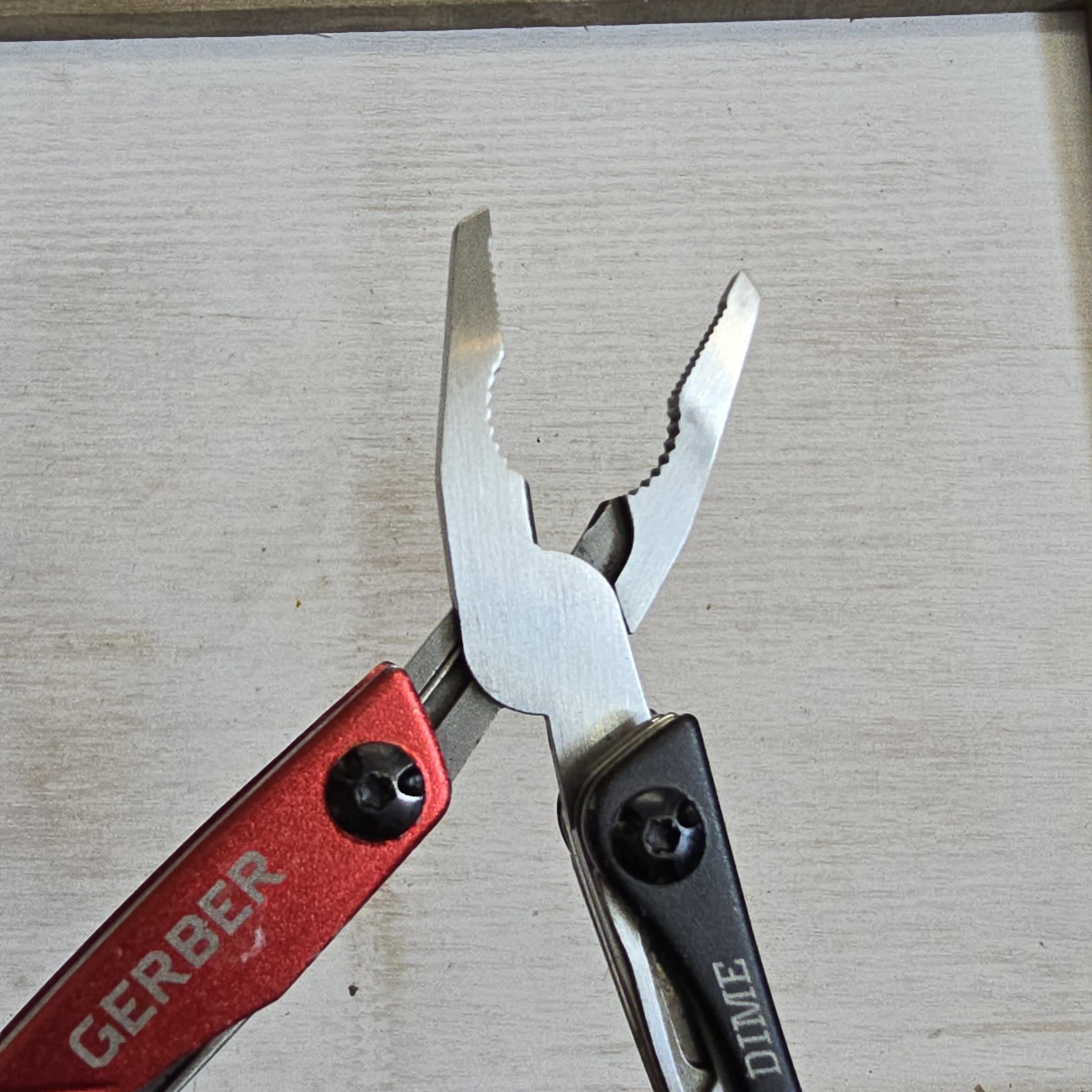 GERBER DIME MINI MULTI TOOL PLIERS KNIFE EDC CARRY