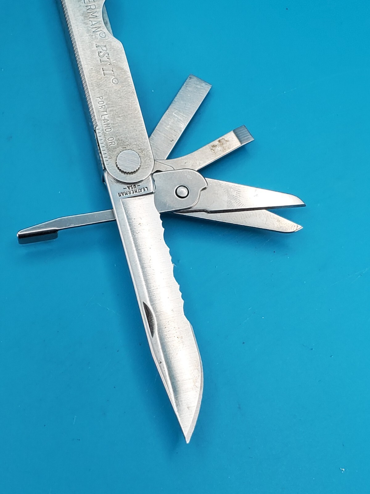 Leatherman PST 2 Multi Tool! 05/01 date stamp! Fast Shipping!
