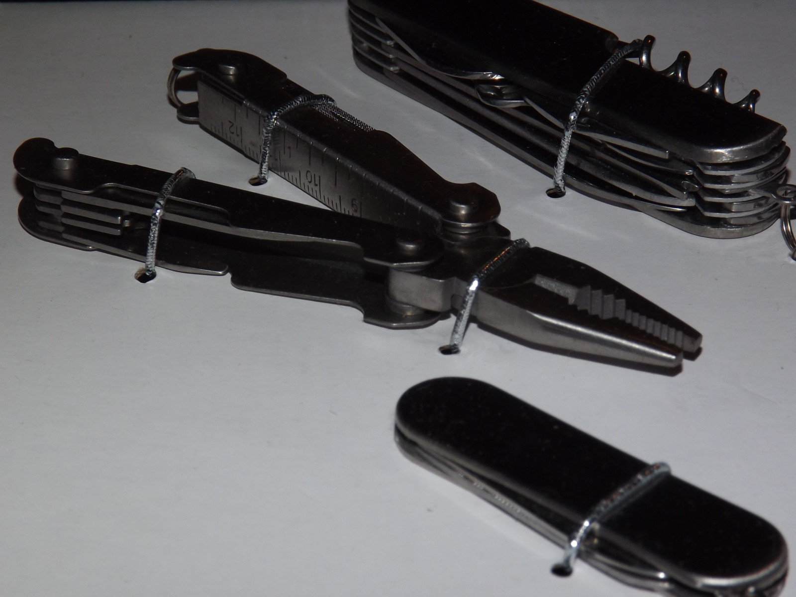 POCKET KNIFE PLIERS SCREWDRIVER FUNCTIONAL MULTI TOOL SET NEW IN BOX