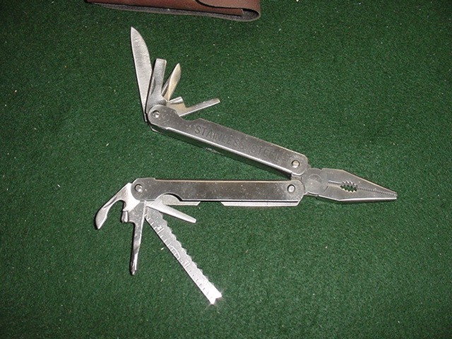 Ohio Forge Folding Stainless Steel Multi Tool with case 12 Tools