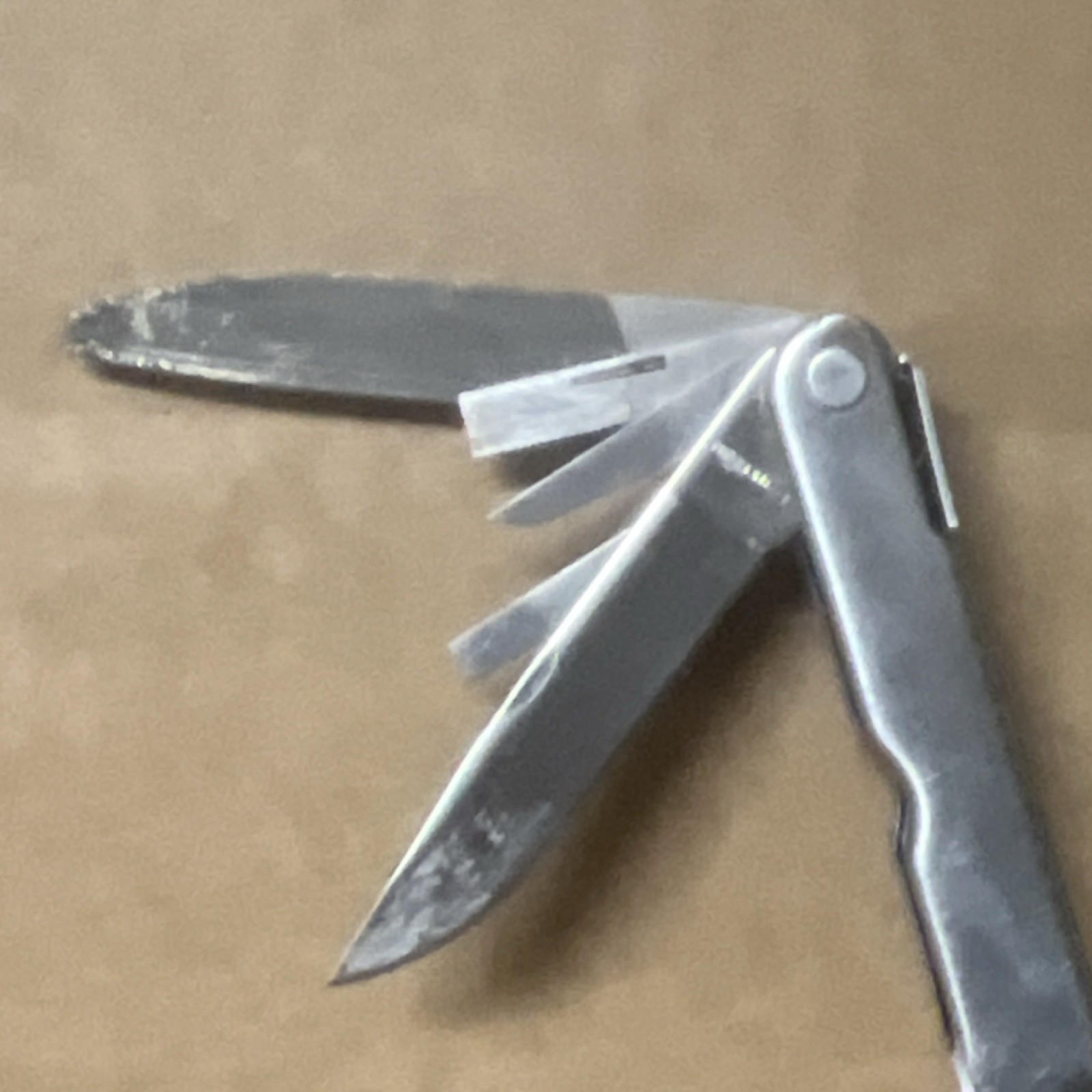 Leatherman Super Tool 200 Stainless Steel Multi-Tool Knife Plier Silver