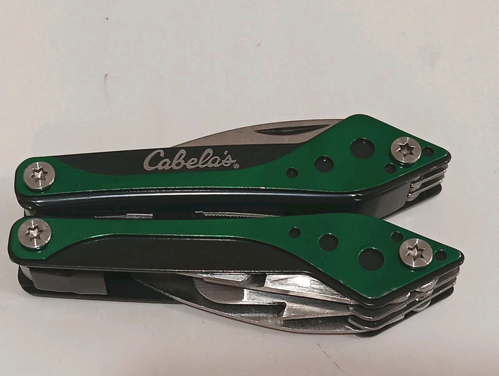 Cabela’s Multi-Tool 7-in-1 Pocket Knife Folding Pliers Stainless Green Camping
