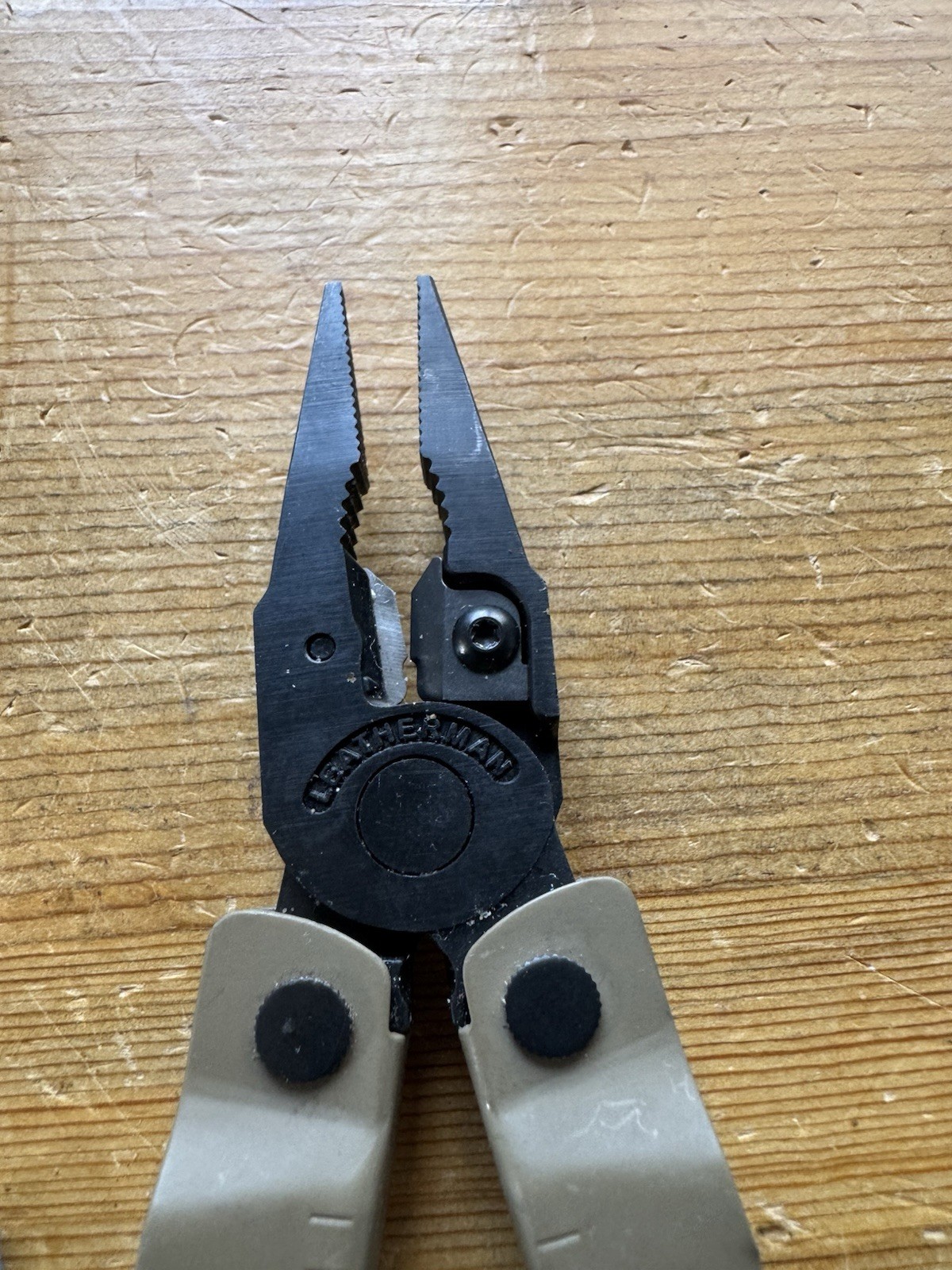 Leatherman Rebar Coyote Tan Multi-Tool Knife Pliers & Other Tools – Excellent