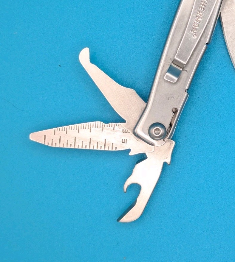 Leatherman Rev 3.8″ Multi-Tool, Stainless!