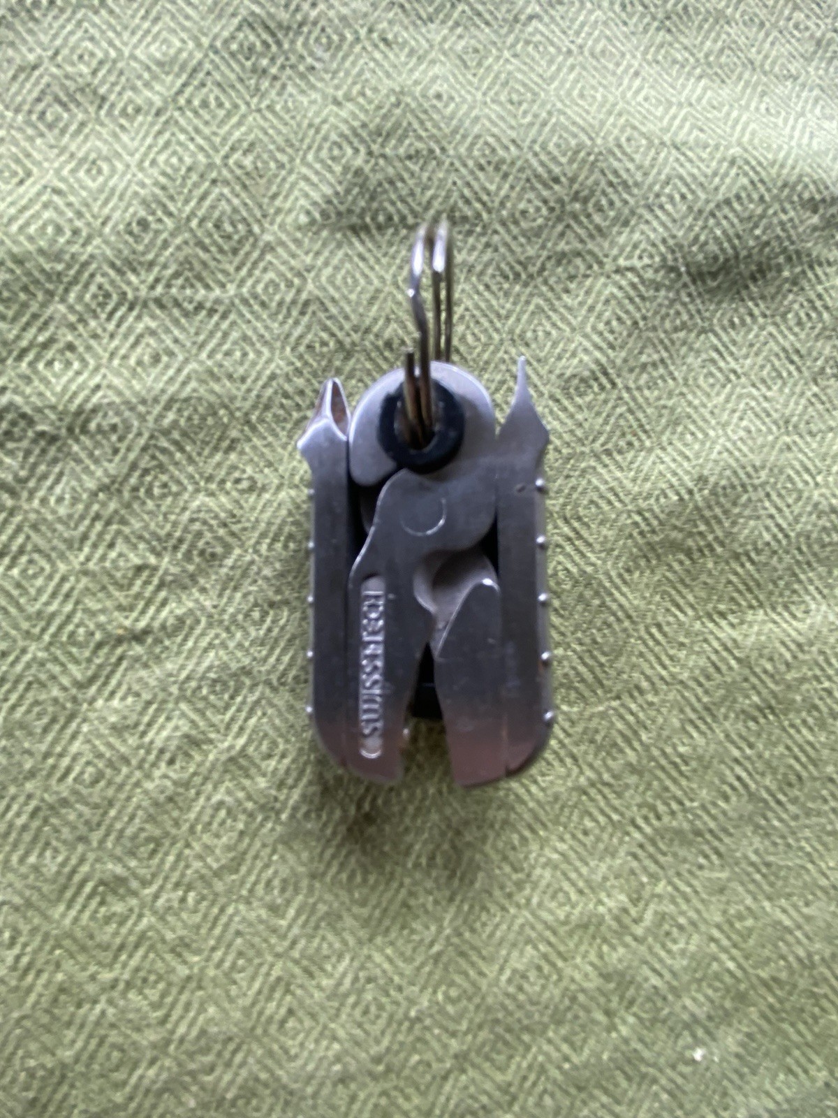 Swiss+Tech Micro Pro 9-in-1 Key Chain Multi Tool/LED Flashlight Key Ring Set