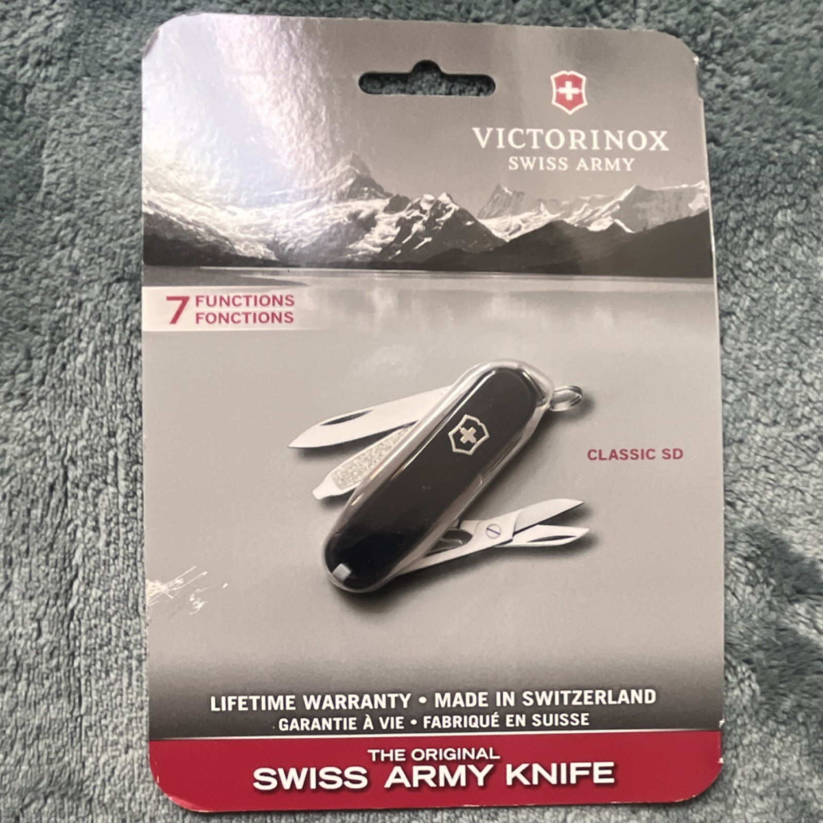 Victorinox Classic SD Black Multi-Tool, 7 Tools, Stainless Steel Blade