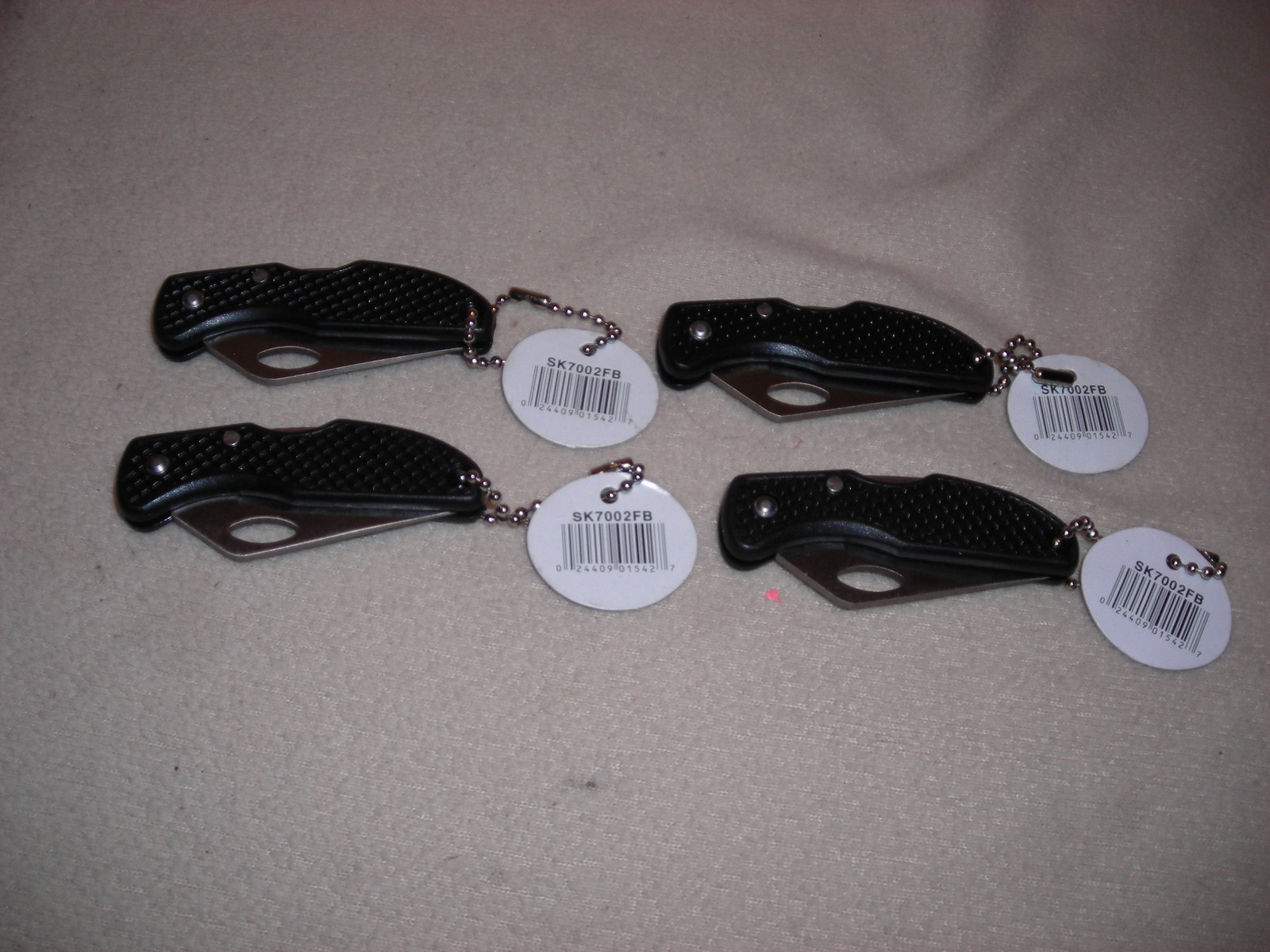 KEYCHAIN KNIVES FALCON IV LOCKBACK 2-1/2″ CLOSED, 1-7/8″ BLADE LOT OF 4