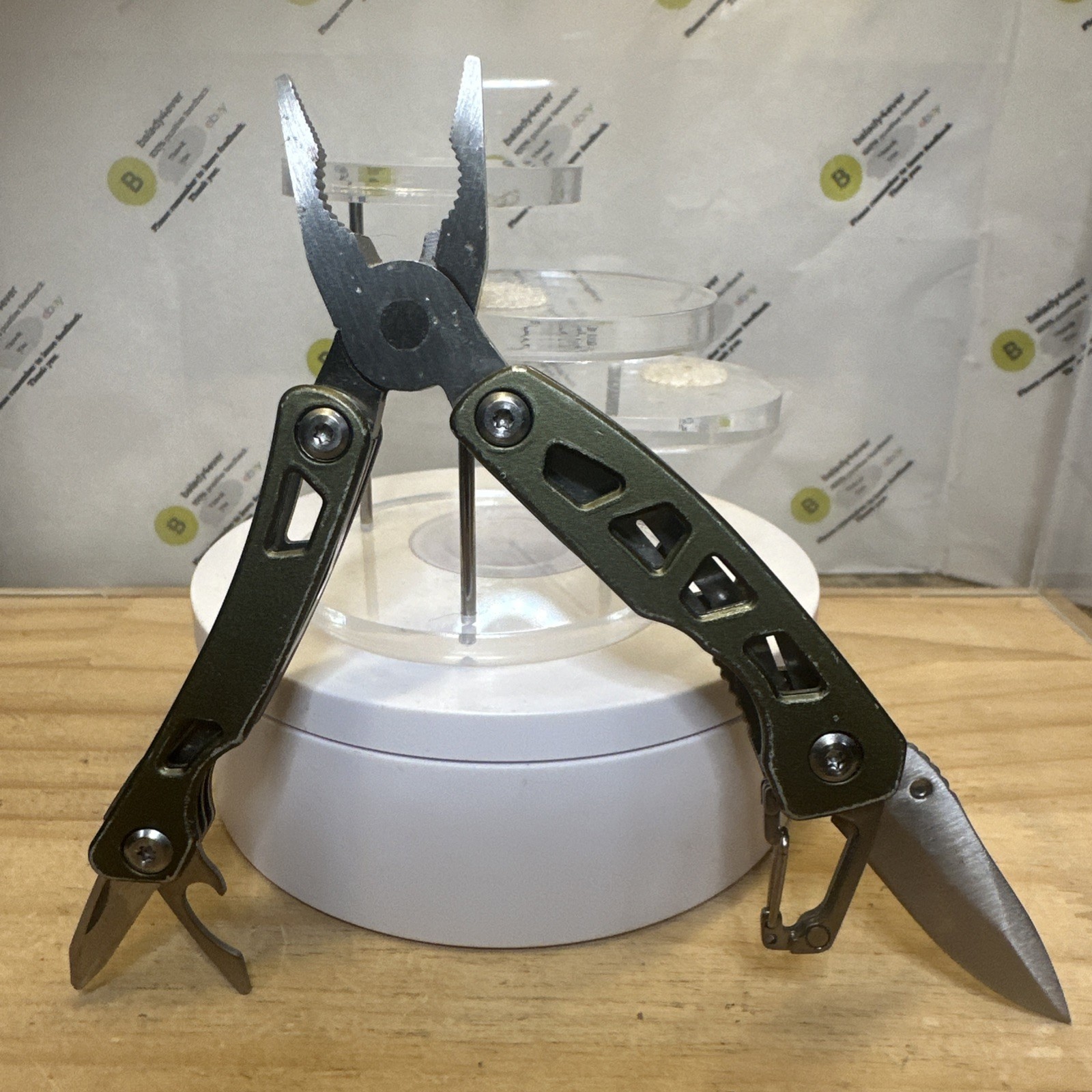 Cabela’s Branded Multi-tool Pliers Set w/2” Knife, Carabiner, Bottle Opener +3”