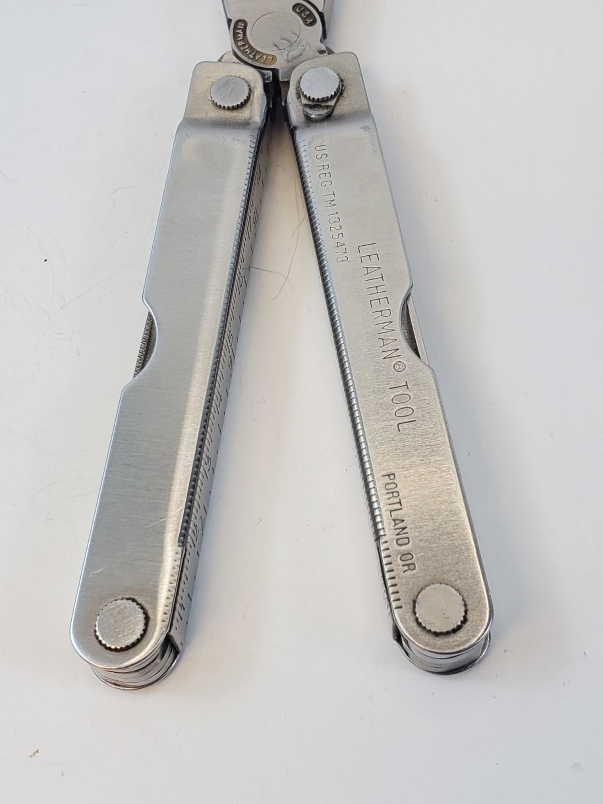 USA Leatherman Tool Multitool w/Leather Sheath