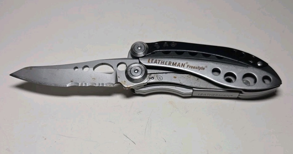 Leatherman Freestyle Multi Tool ☆Pre- Owned ☆
