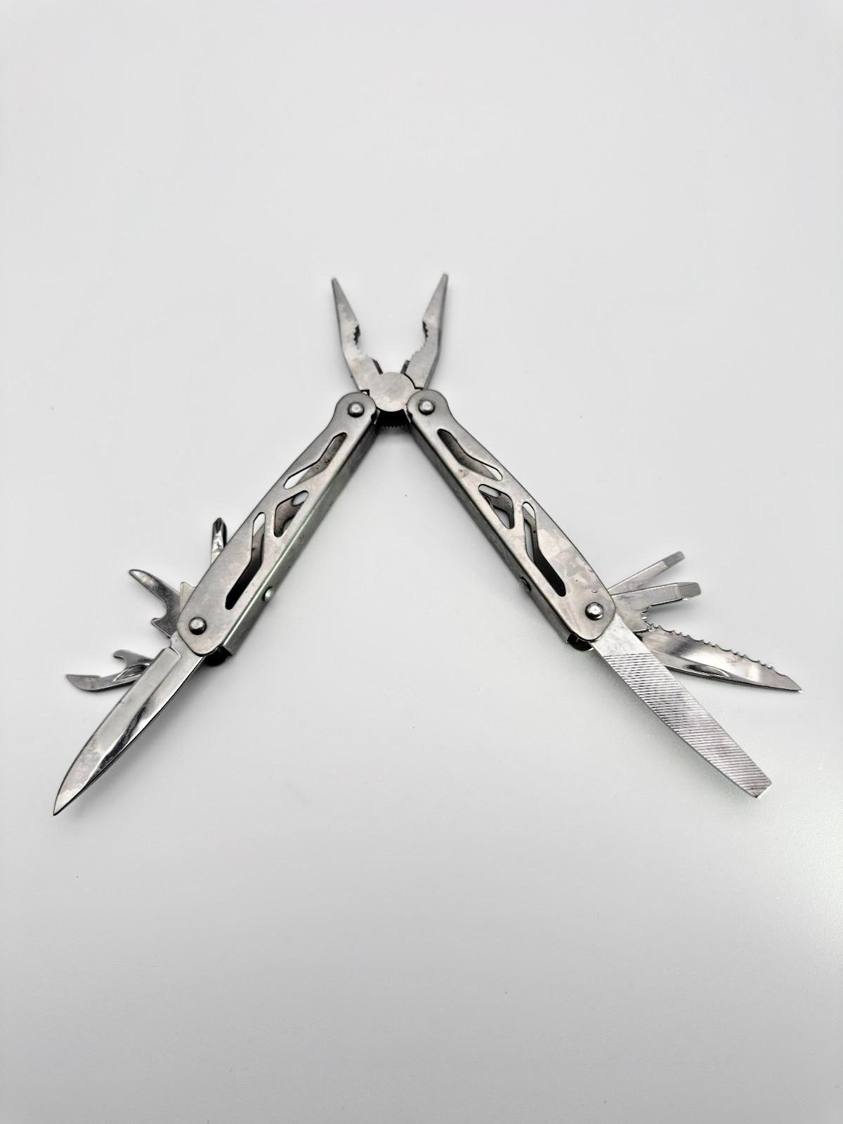 Stainless Steel Multi Tool Pliers Knife Saw File Screwdrivers Compact EDC