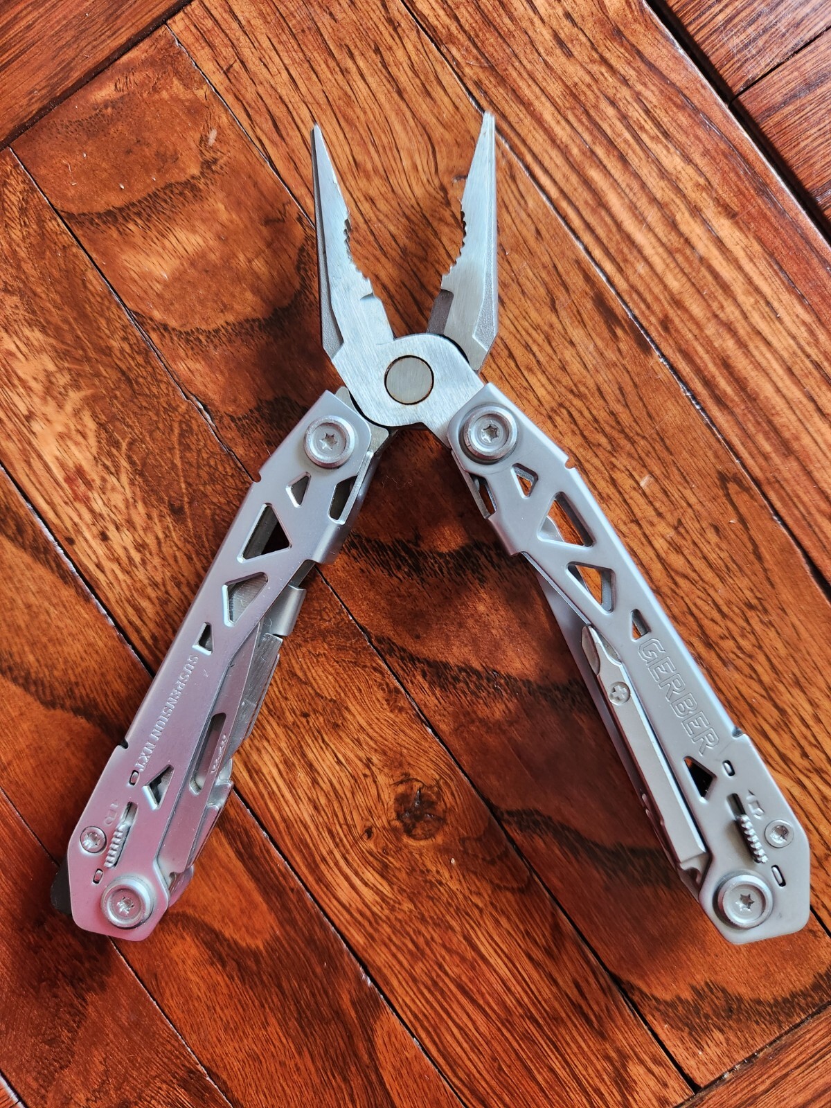 Gerber Suspension NXT Multi-Tool Plier 30-001364 Very Good Condition