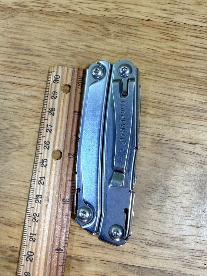 Leatherman Rev Stainless Steel Multi-Tool Pocket Clip Pliers Knife EDC Tool Used
