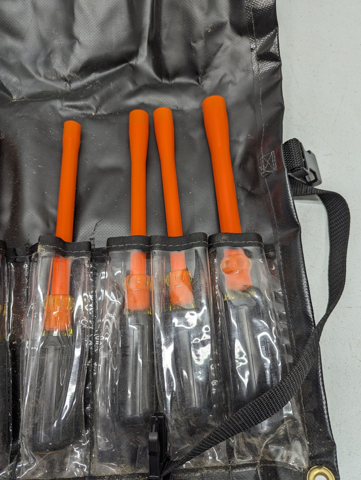 TRI-CHEM Insulated Tool Kits Tool Pliers Screwdrivers Rubber Gloves OB405-1