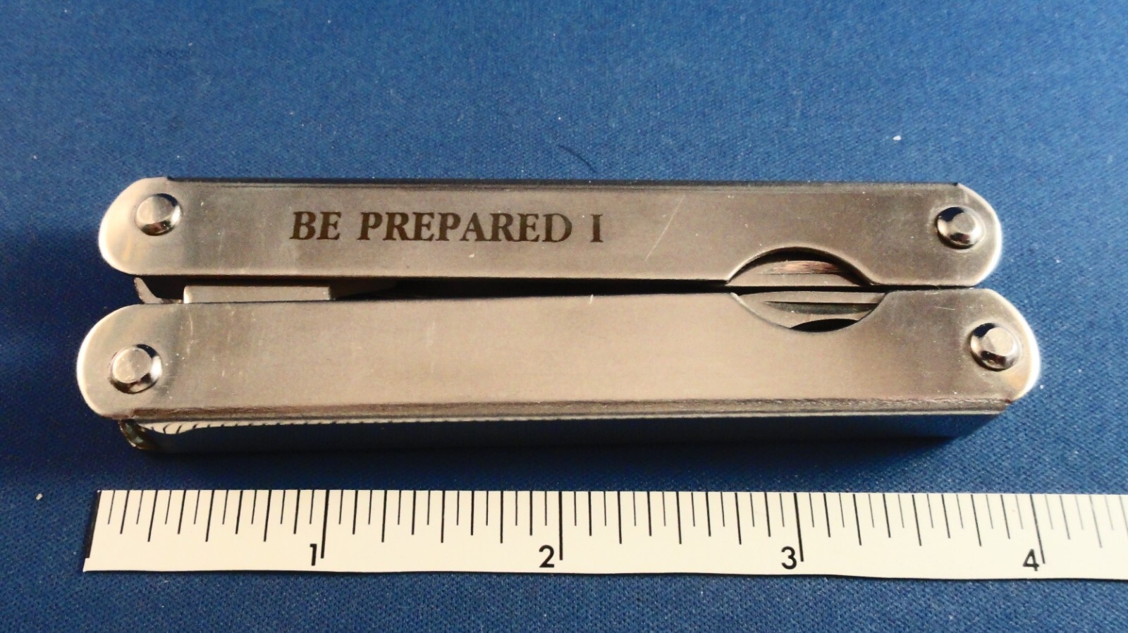 LEATHERMAN LIKE MULTI TOOL KNIFE