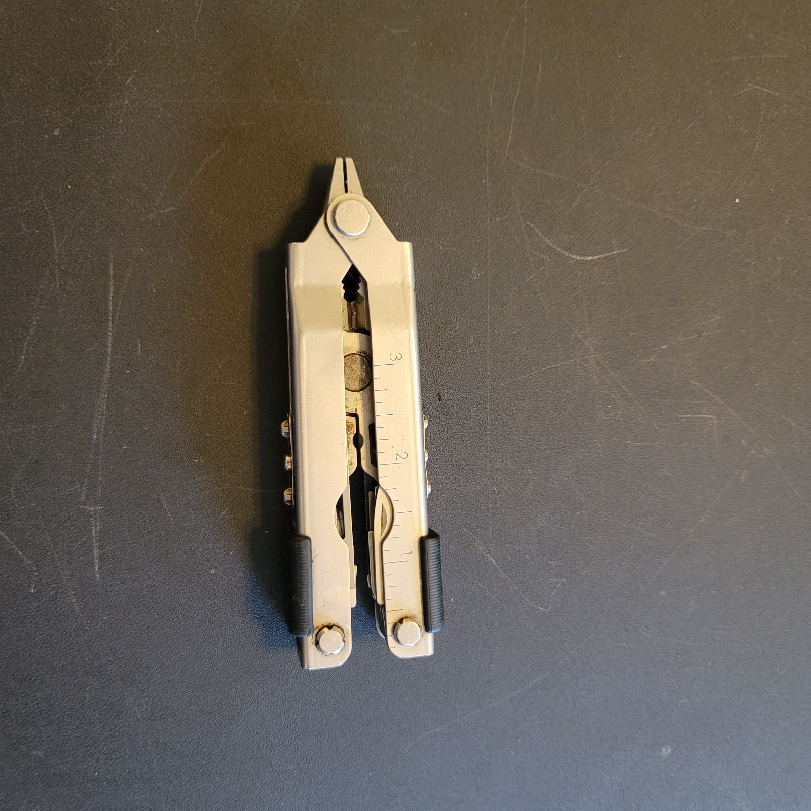 Gerber Multitool And Fixed Blade Lot