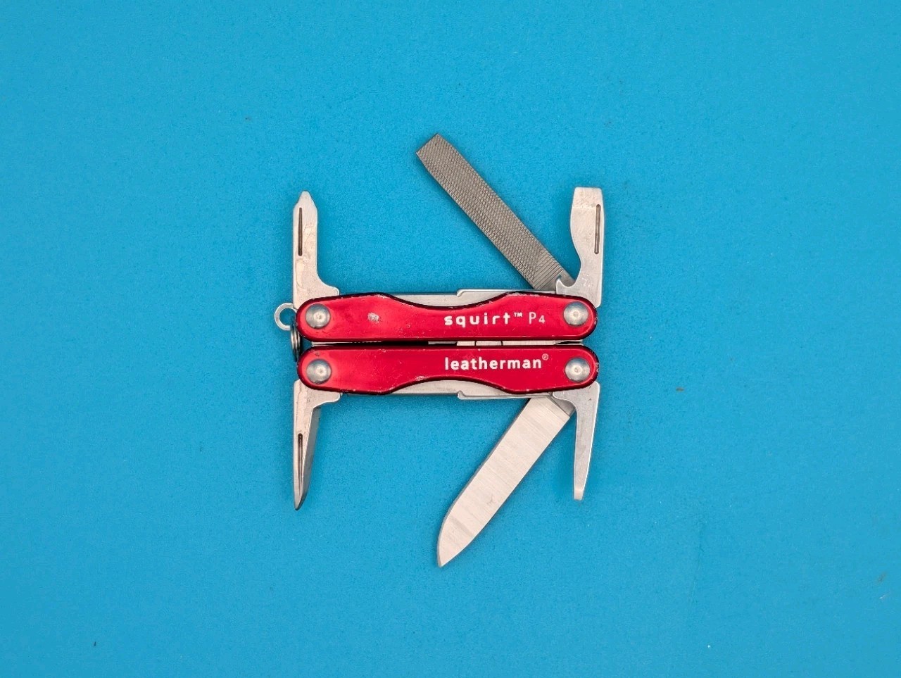 Leatherman Squirt P4 Multi-Tool, Key Ring, Retired, RED!