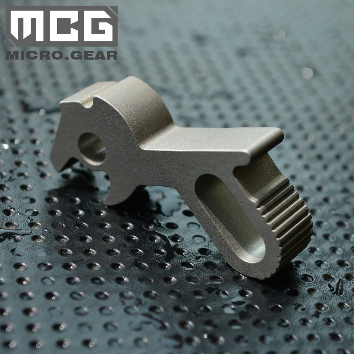 Outdoor CNC TC4 TitaniumBottle Opener Keychain Pendant Necklace EDC Tool BP-6T