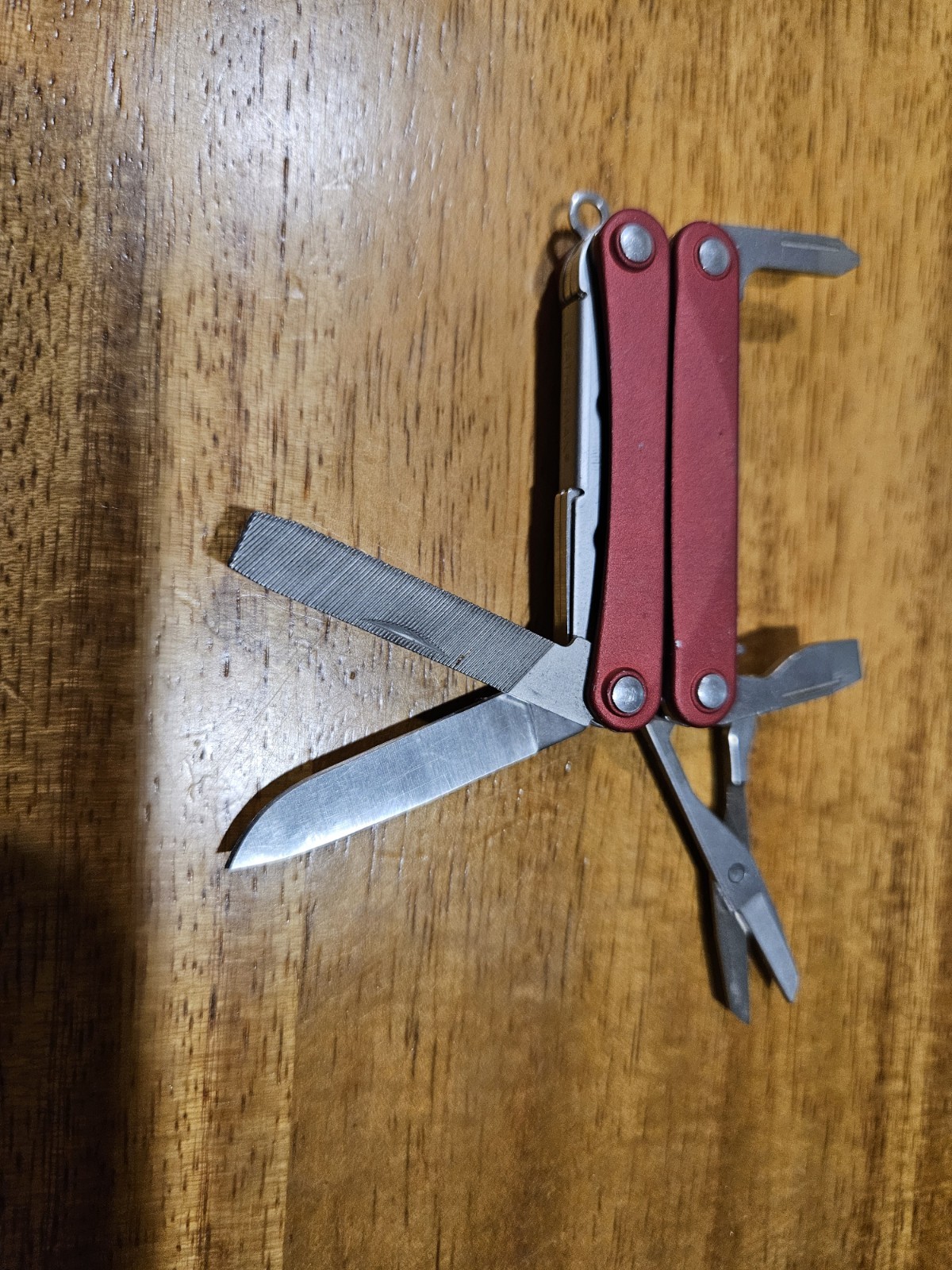 Leatherman Squirt Ps4 Red