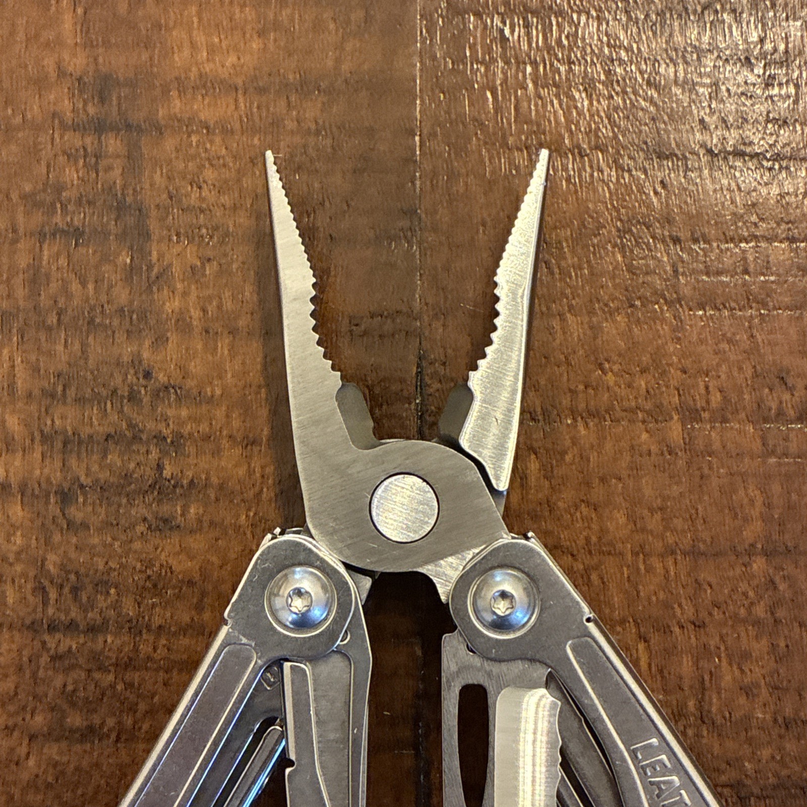 Leatherman Wingman 14 Tools Multi-Tool – Stainless Steel – Excellent