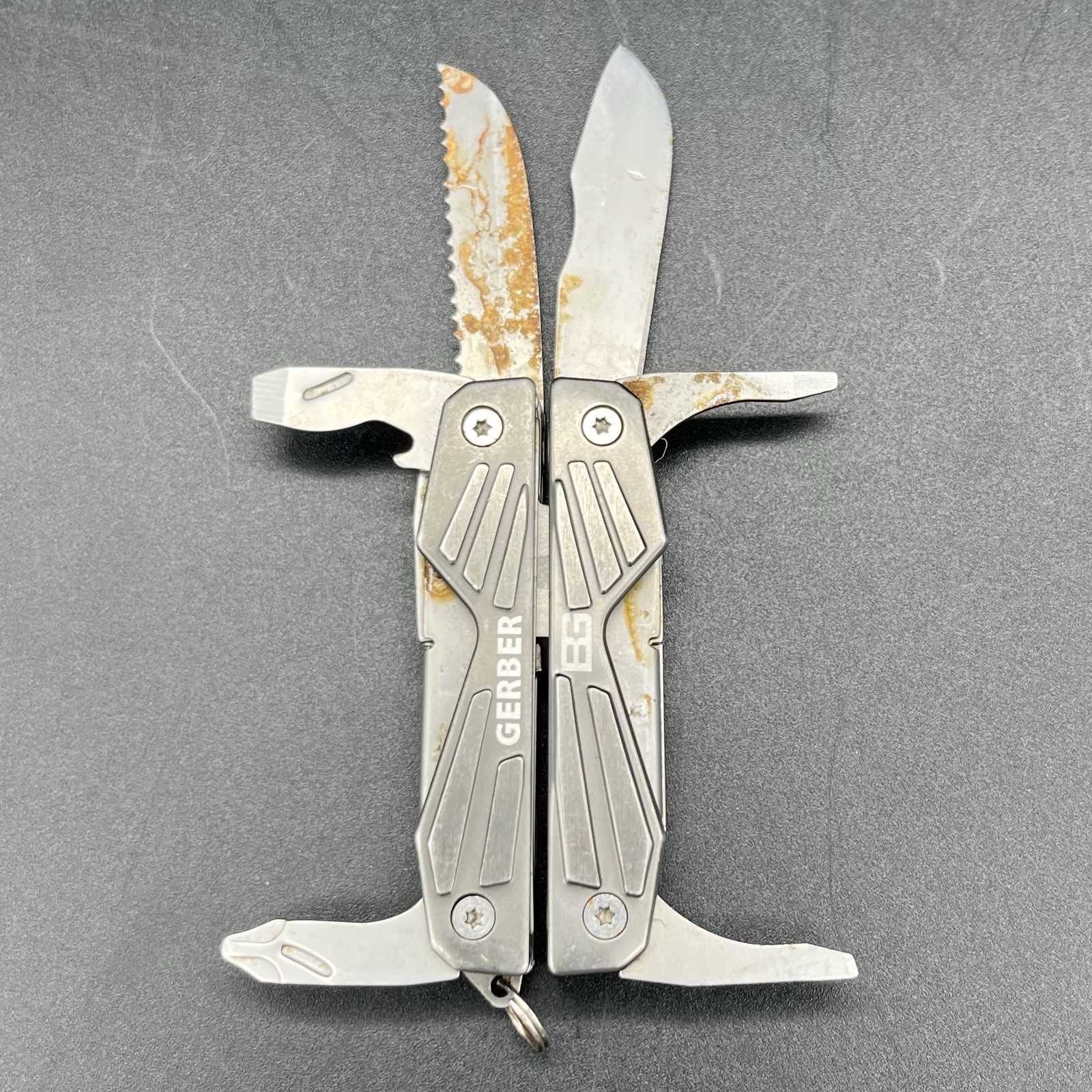 Gerber Bear Grylls Compact Multi-Tool Pliers Knife Tweezers