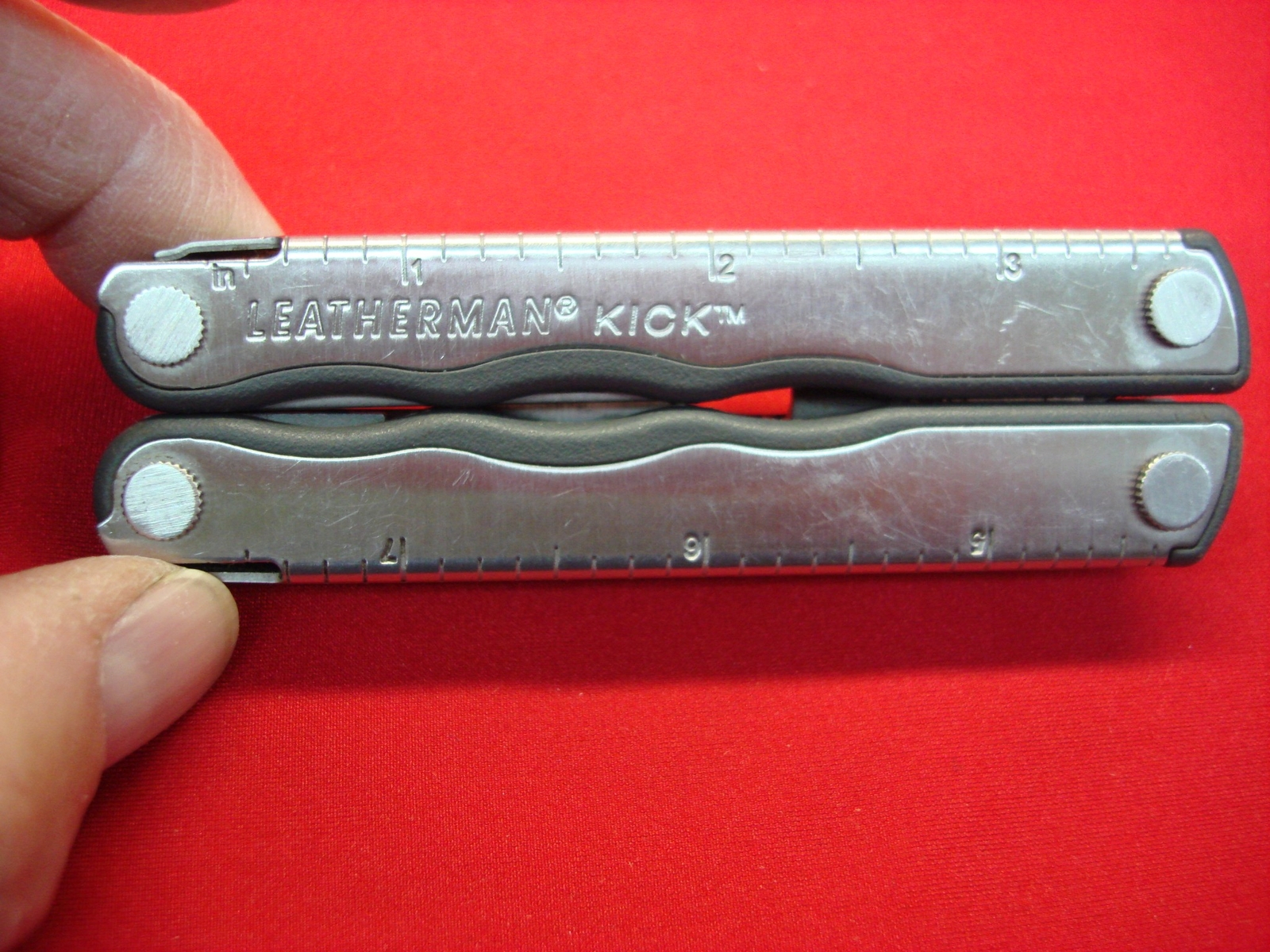 LEATHERMAN KICK MULTI-TOOL – GENUINE WITH 5 TOOLS – PREOWNED BUT VERY NICE COND.