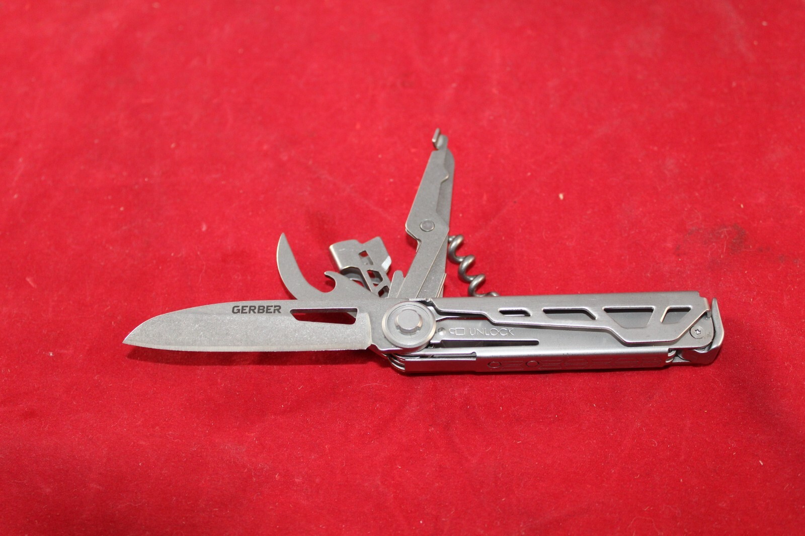 Gerber Armbar Cork Multi – Tool (Orange)