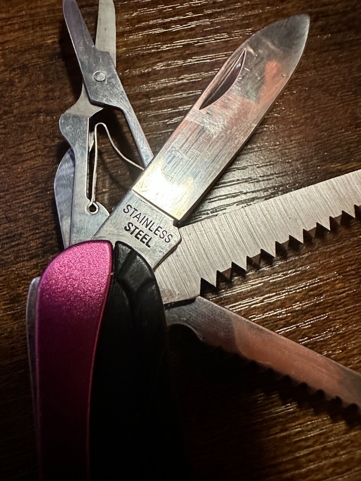 The Sharper Image Multi Tool Pocket Knife Pink