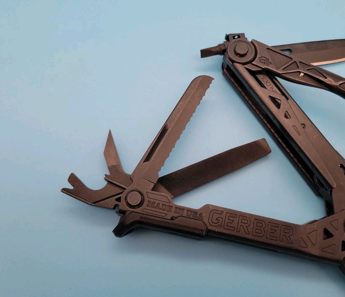 Gerber Center Drive Multi-Tool w/Sheath – Black – Pliers, Knife – USA