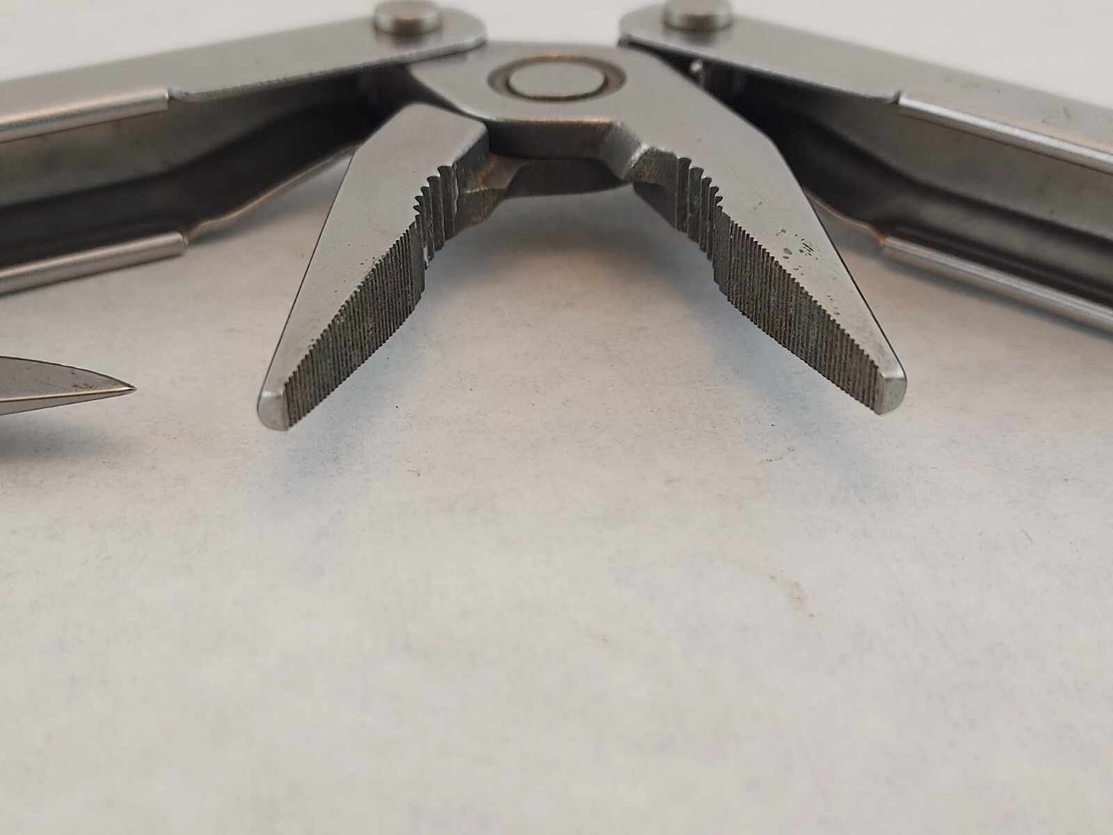 Vintage Gerber Stainless Multi Plier Needle Nose Knife Can Opener Screwdriver US