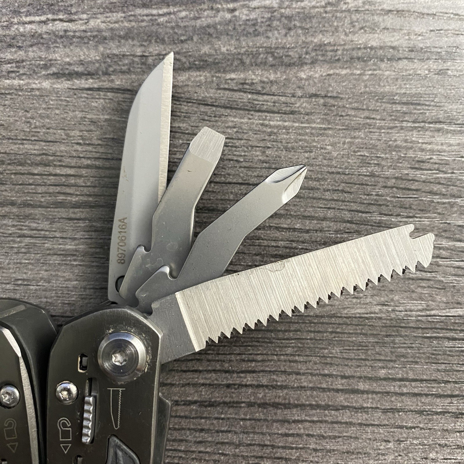 Gerber Bear Grylls Ultimate Gray Stainless Steel Multi-Tool Pliers 12 Tool