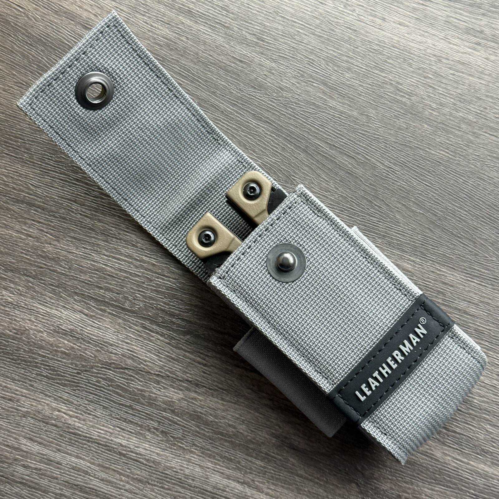 Leatherman OHT Brown/Tan w/Snap Sheath, Superb 154CM cutters!