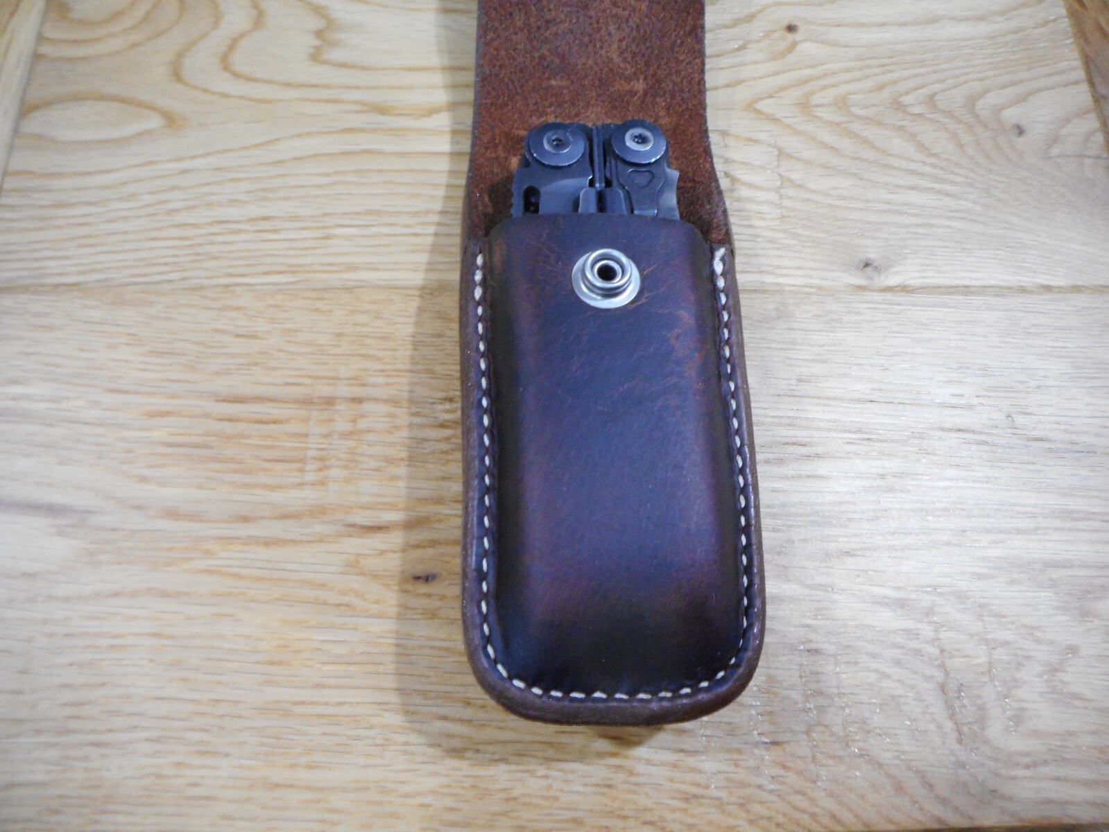 Leatherman Surge. Crazy Horse leather sheath. Buffalo snap. Sheath only.
