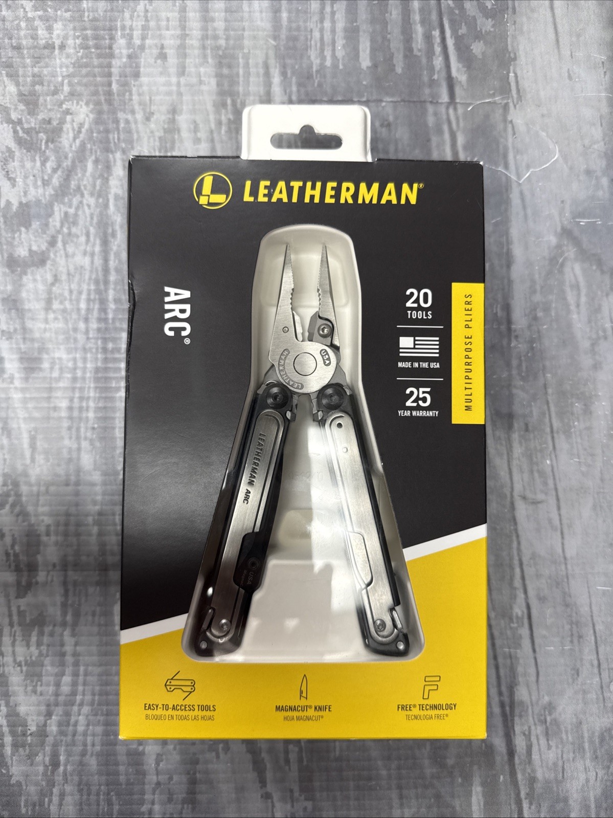 Leatherman ARC BLAK AND SILVER Premium Multi-Tool – 20 Tools In 1 (833075)