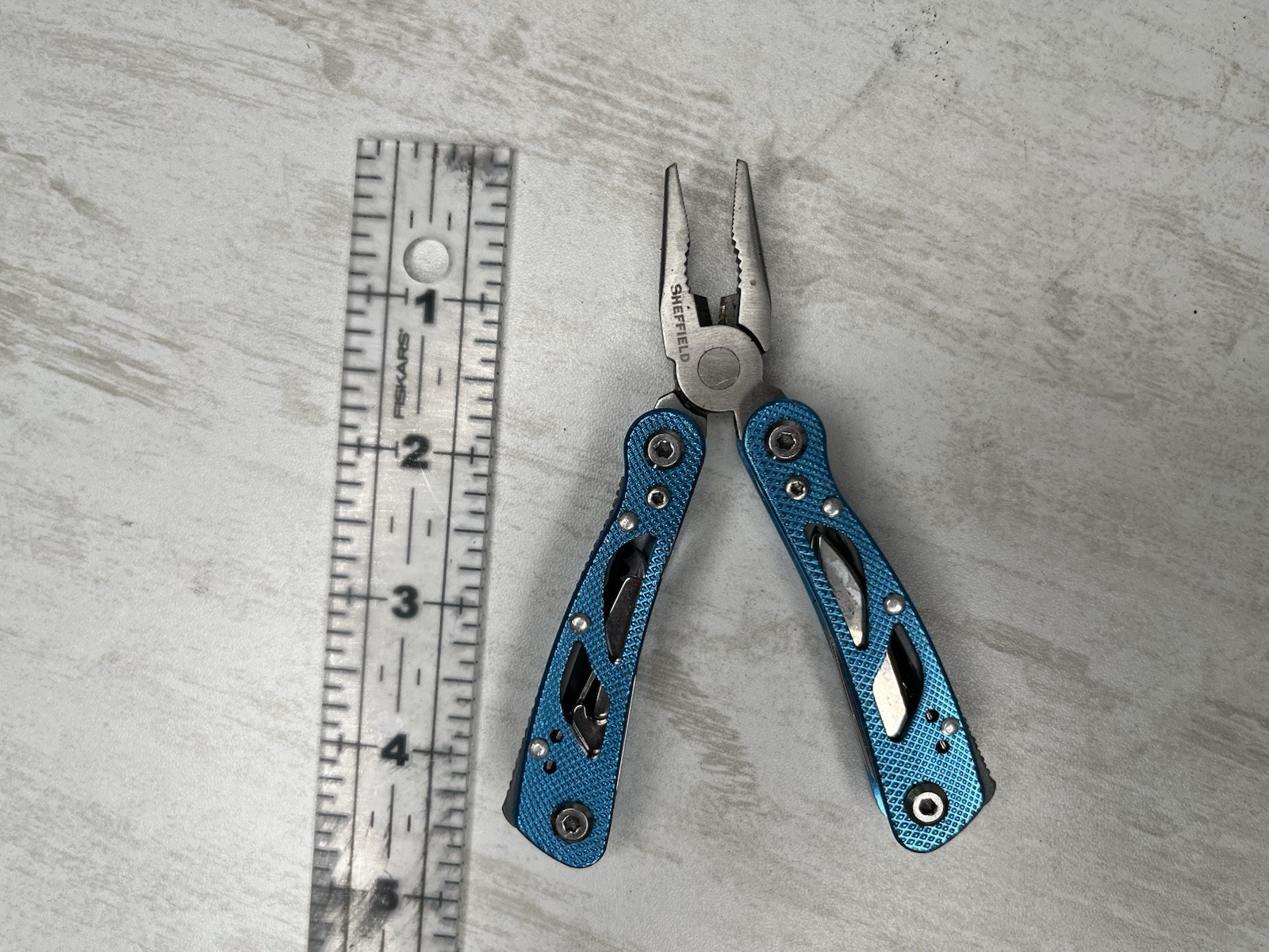 Sheffield 12350BL Premium 12-in-1 Multi-Tool