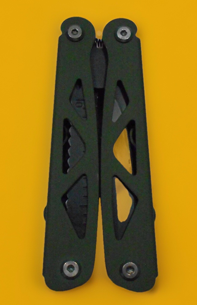 Ozark Trail 12-In-1 Multi-Tool With Nylon Sheath / Never Used