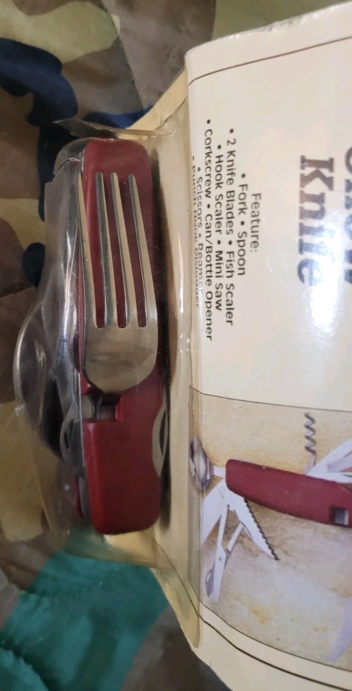Kilamanjaro 12 Function Fisherman Chow Knife In Box