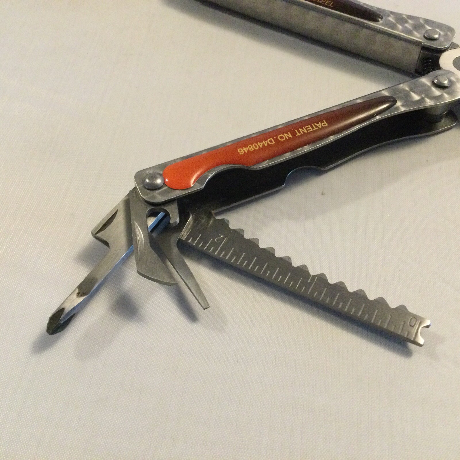 Sheffield #12000 Stainless Steel Multi Tool Pliers Knife Scaler With Belt Case
