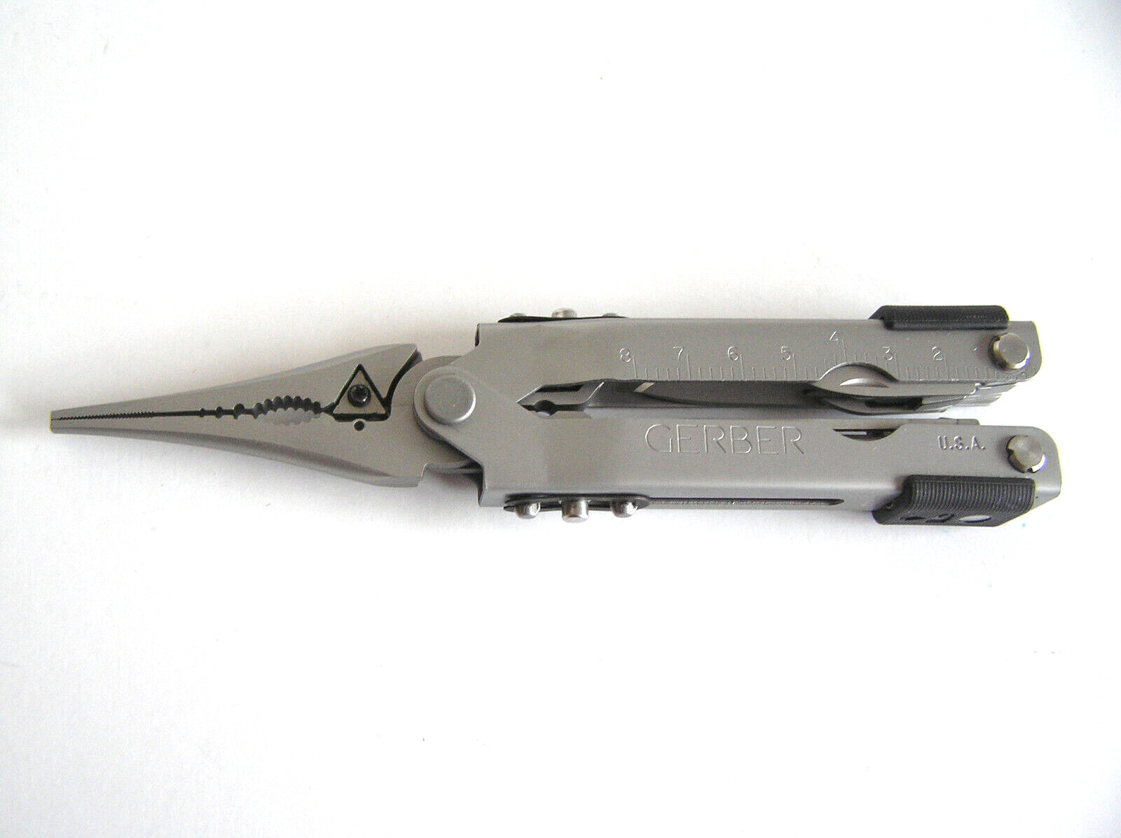 Gerber Fisherman MP600 Multi Tool w Longer Needlenose Plier & RARE Hard Case