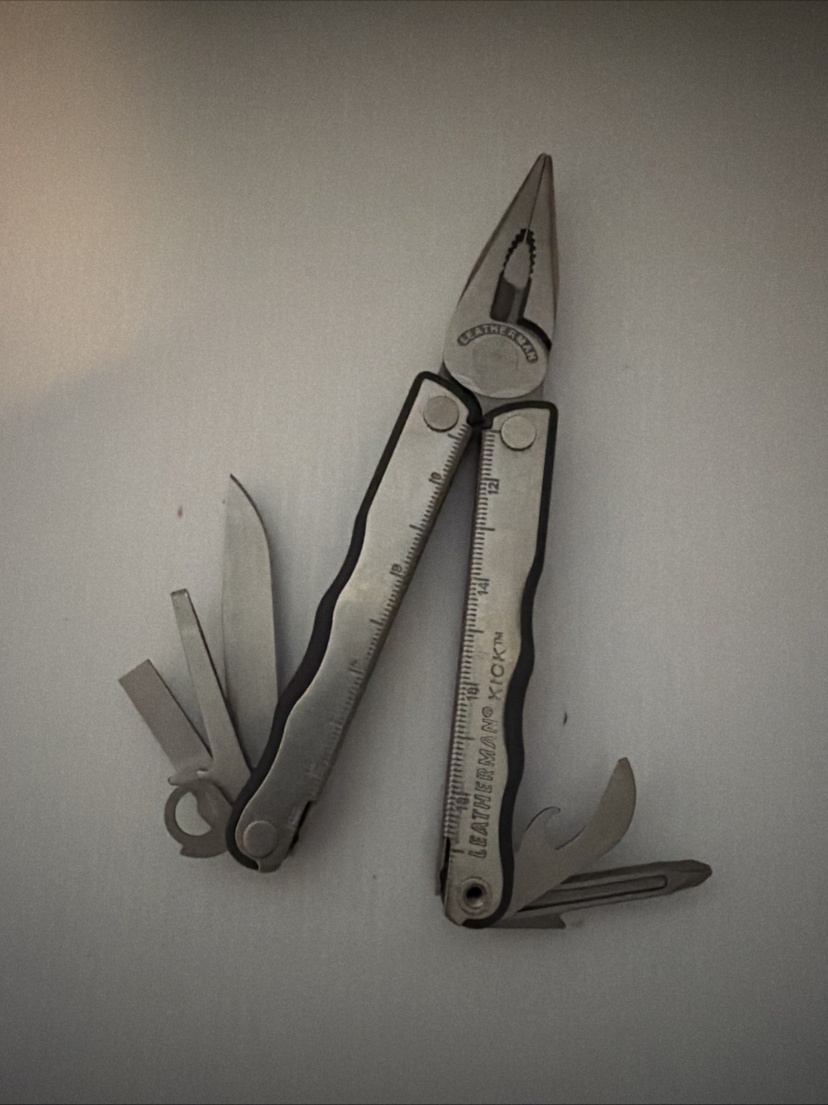 Leatherman Kick Stainless Steel Multi-Tool Pliers Knife