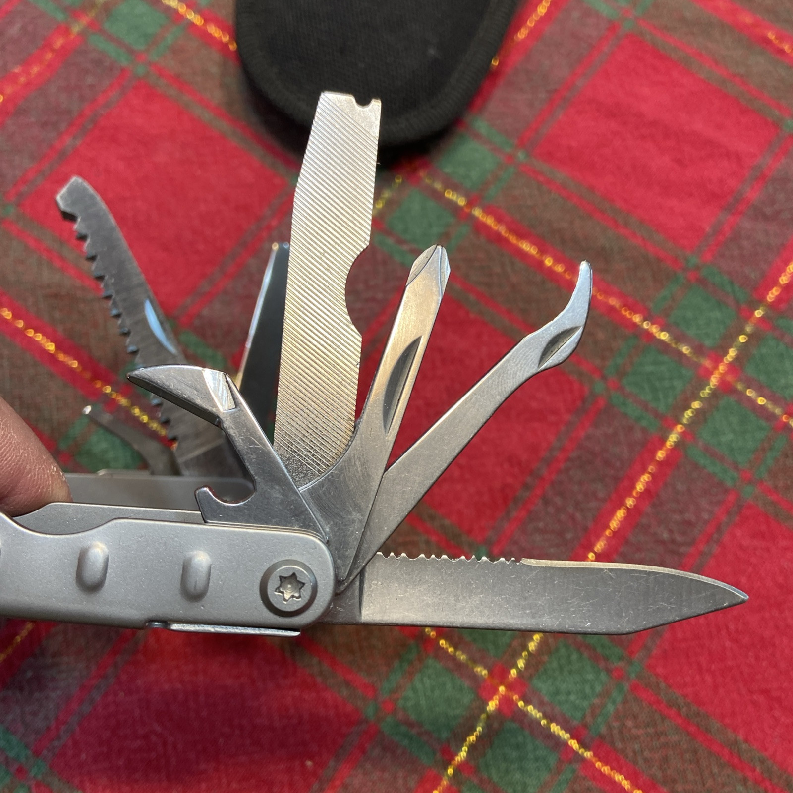 Schrade Tough Tool USA Multi-tool w/SHEATH