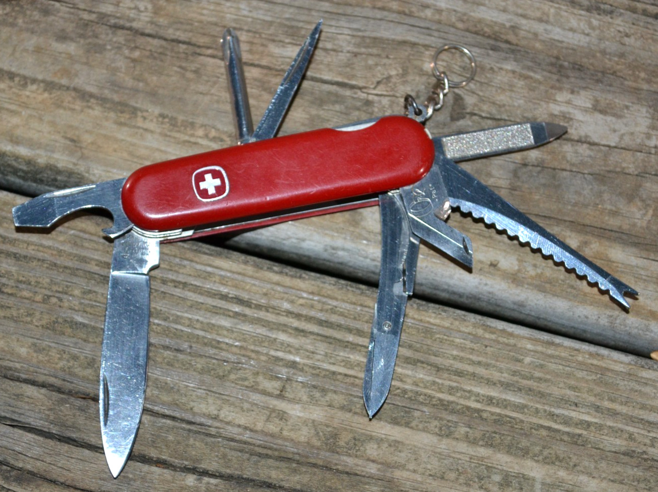 OEM Wenger Delemont Master Fisherman Swiss Army 85mm Red Multi-Tool Knife–Good