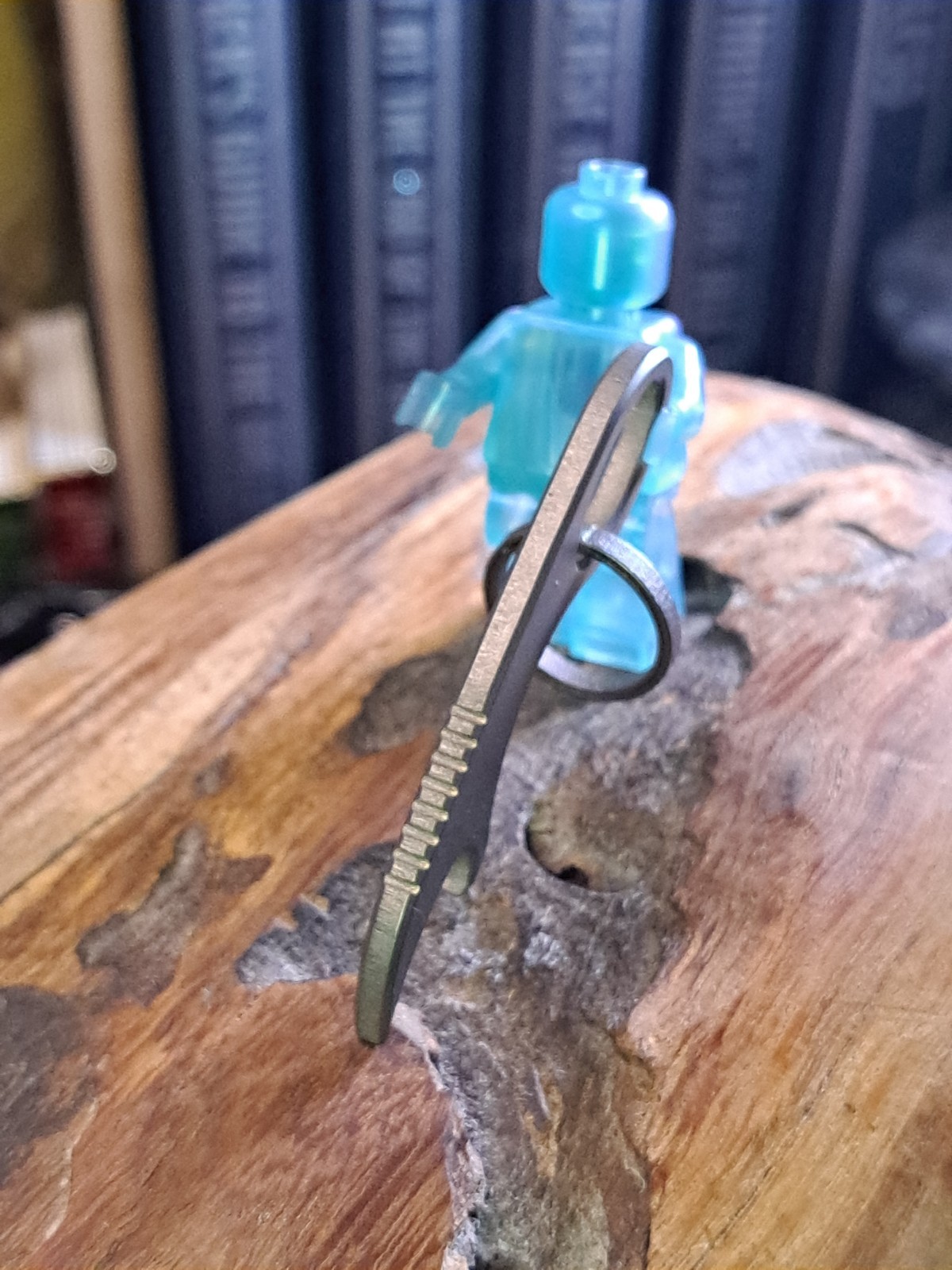 MINIMALIST TITANIUM KEYCHAIN CLAW BOTTLE OPENER